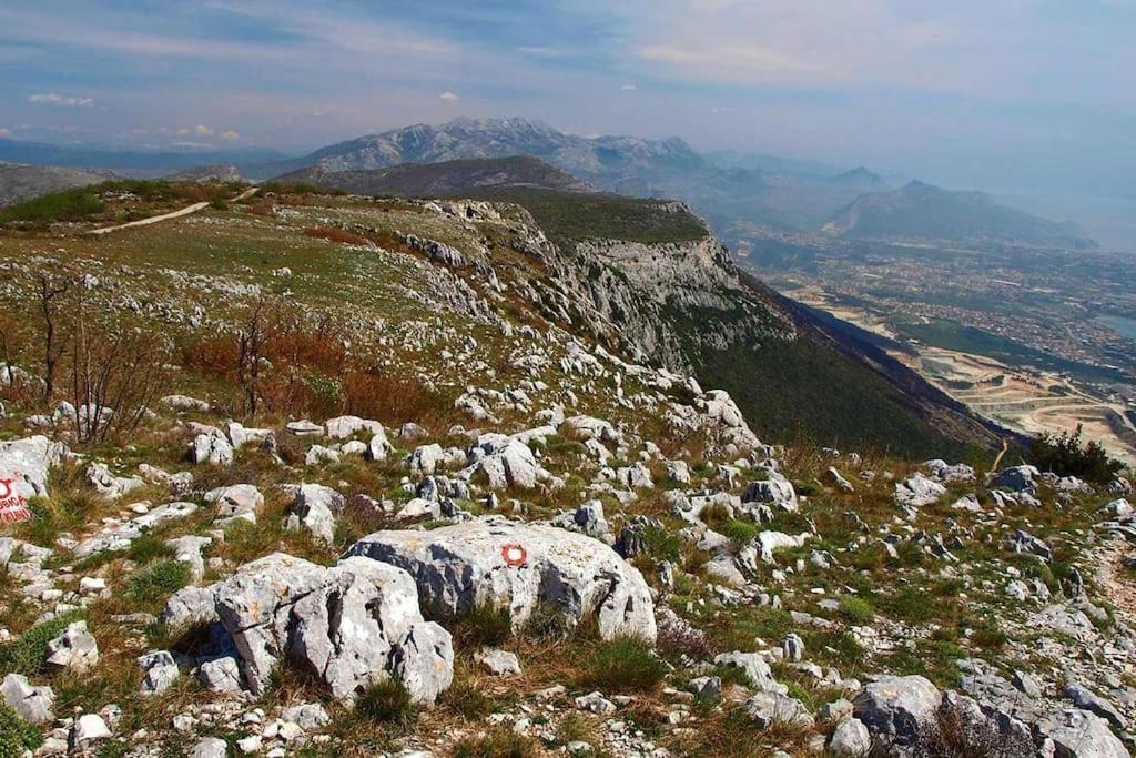 Heritage Apartman Geza In Centar With Private Parking Kaštela Εξωτερικό φωτογραφία