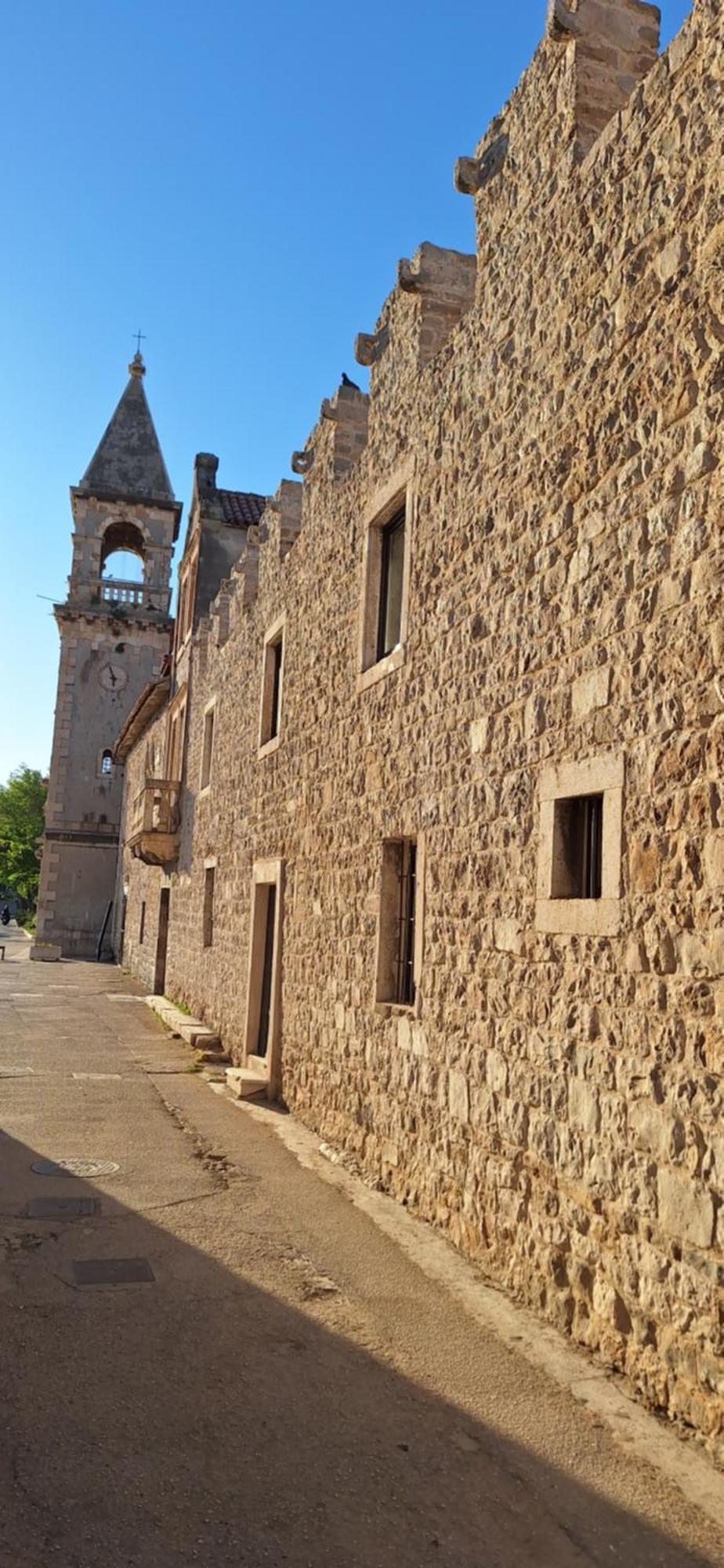 Heritage Apartman Geza In Centar With Private Parking Kaštela Εξωτερικό φωτογραφία